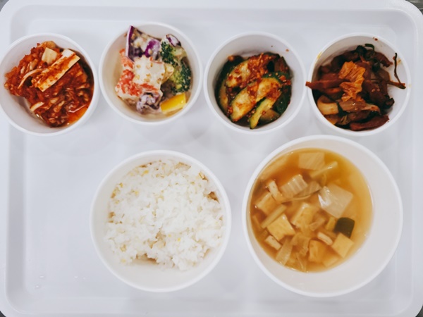 c14a44f81eb5c9e9627f66841312e770_1703843