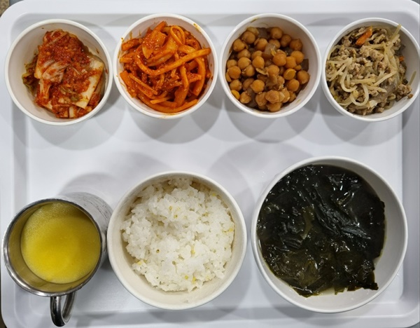 c9fc8e18388dd0d492620bd6feb4a138_1702433