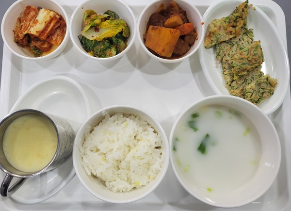 221cfeb9b3c0f9858f497c288e5227b5_1704707