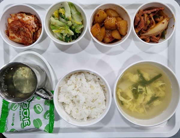 08470276f954c59ab0e8cd9d177e9f2c_1706750