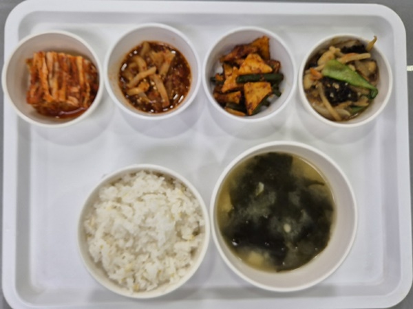 52b4d9626affe20bddf4ac355b376b20_1708056