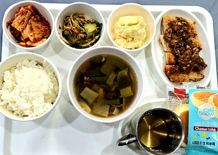 018a792268f2e40a2ebad19197b6d7f1_1713318