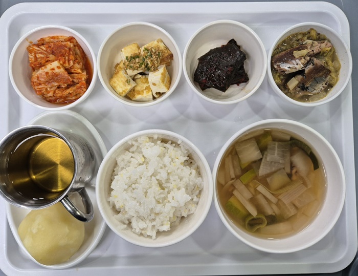 31f22943b7b512f8ad921b6104533776_1712558