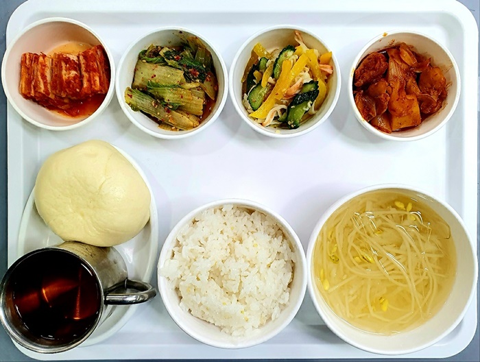 31f22943b7b512f8ad921b6104533776_1712634