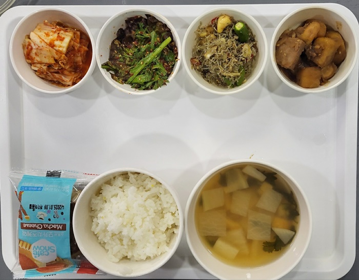 9f2165ed8b2df94a24b3cbbc75332a21_1716191