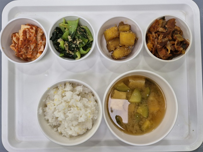 9f2165ed8b2df94a24b3cbbc75332a21_1716192