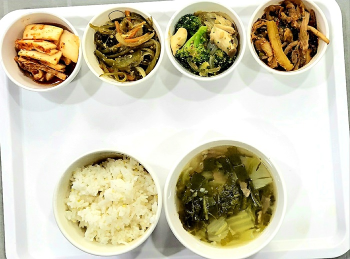 f8c67ad8fbf399499972df3ee9e49572_1715131