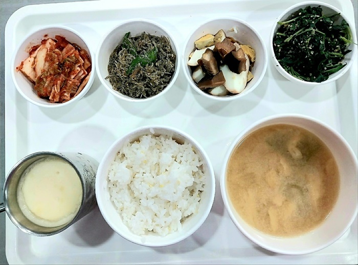 8fa1b84e1b37ffde69f2cec8653d4693_1719203