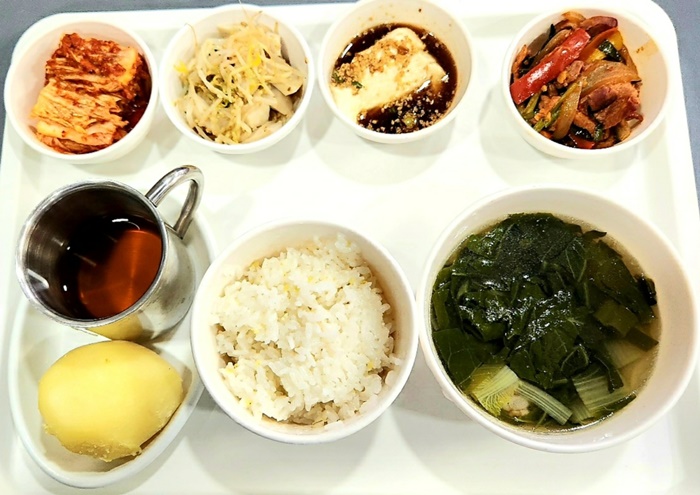 918679e87256048adb33bf3831fb2cf8_1718262