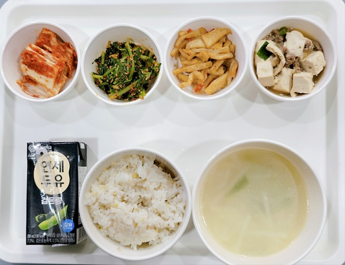 39e49d9107d8e00c25bfdfdd4541d6ac_1727673