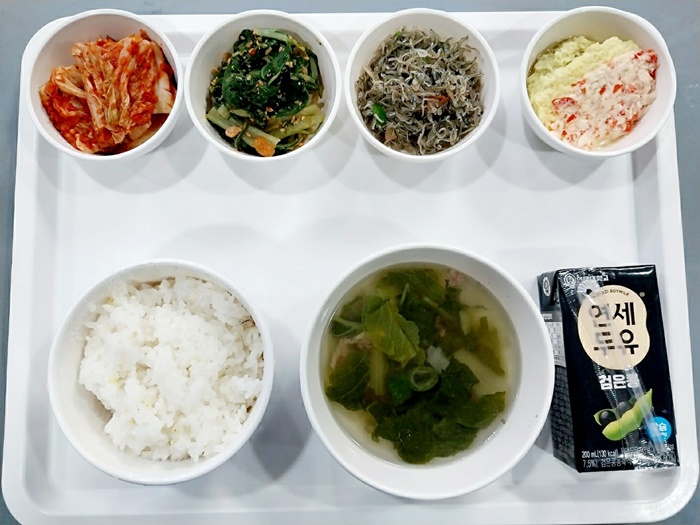 b7cbc827002251afc92f530f90bb43c8_1725955