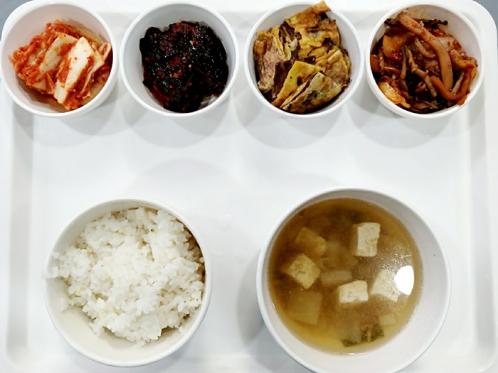 93bac50909cf0d85d50fcdddab2950e3_1728357