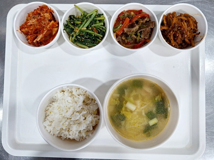 ebf27d0b30e14c36322daf1af95fe00b_1728266