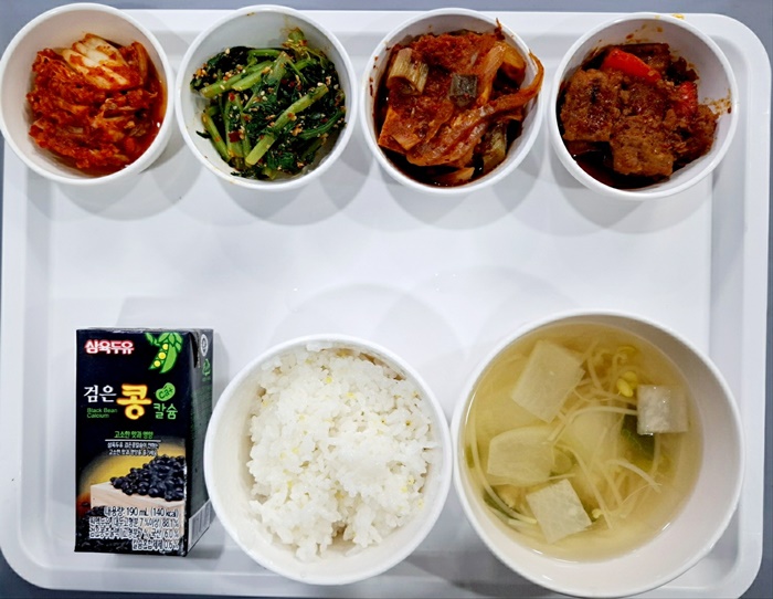 7cc9653cdbd5a1cbf990f7ca7c924c95_1733206