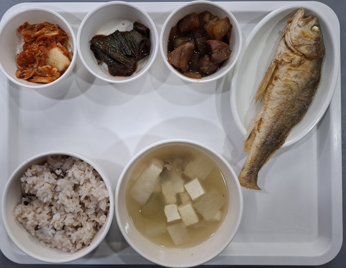 f32be5c0559a5eca96718ac51f8cceb8_1739844