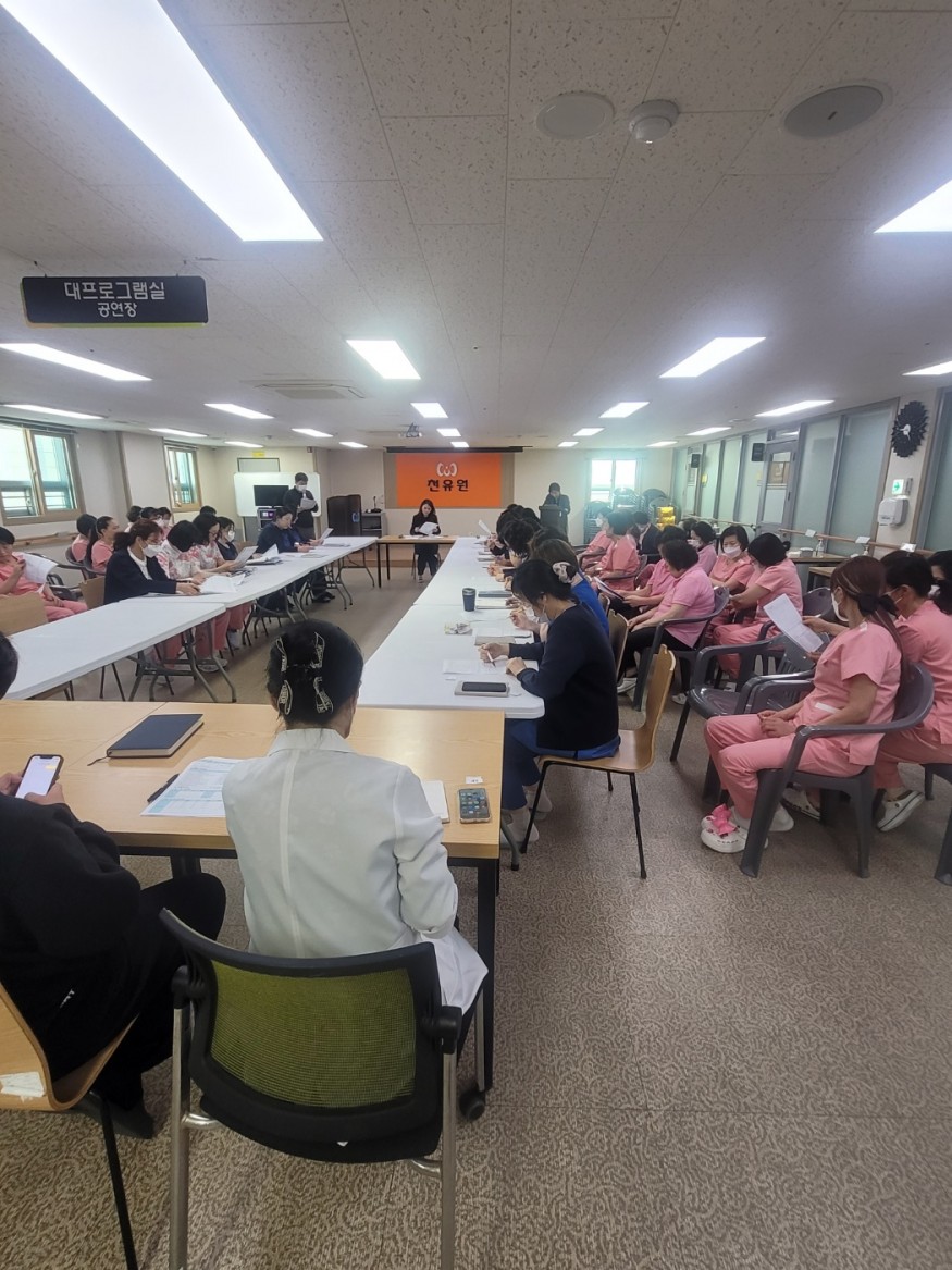 b77a9c3abe59fd7acbc1fff3570df051_1743745