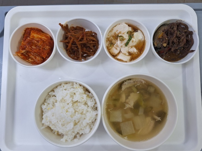 356b99858aeab0bc376d5ce9e509b6cc_1748584