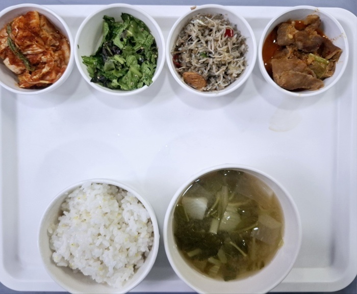 aec0a7d5ba3b0570d8558dd2b81e0f07_1749779