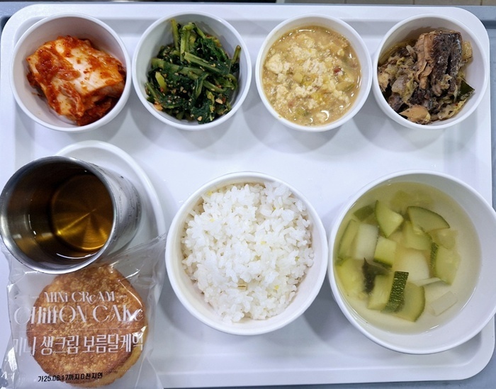 cdc760c67ec99fd7c30e8d8424a36d24_1750814