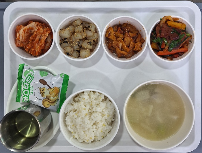 27d50dd613958ef46edd7ee78f4f9aa9_1752197