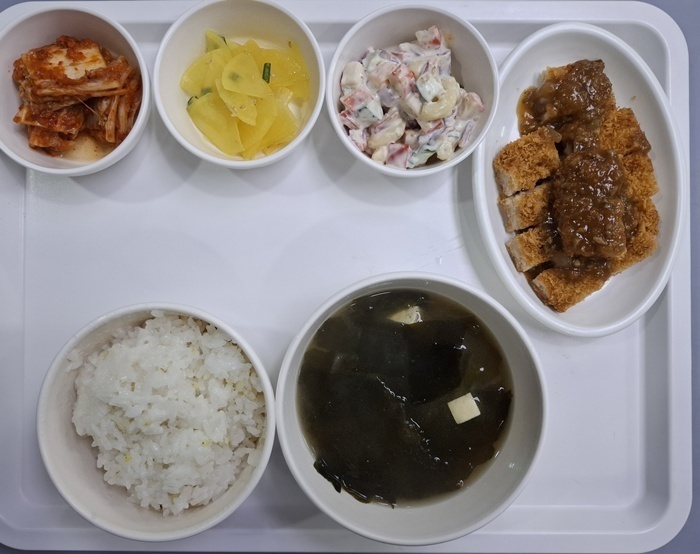 0cd5630b9b85eb00f65b79fe7f2e4577_1760077