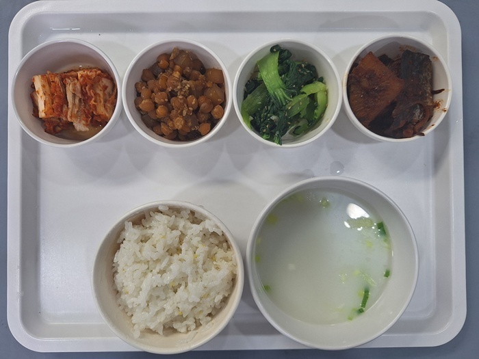 0cd5630b9b85eb00f65b79fe7f2e4577_1760078