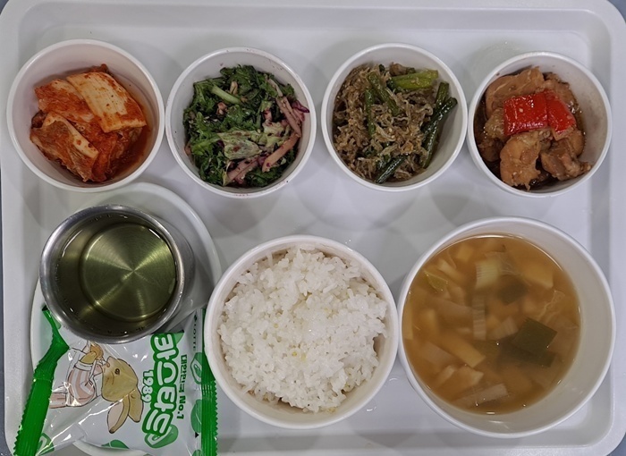 868382e3b4ca0dd55bcae419dd53cf85_1764135