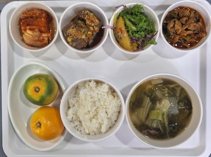 868382e3b4ca0dd55bcae419dd53cf85_1764136