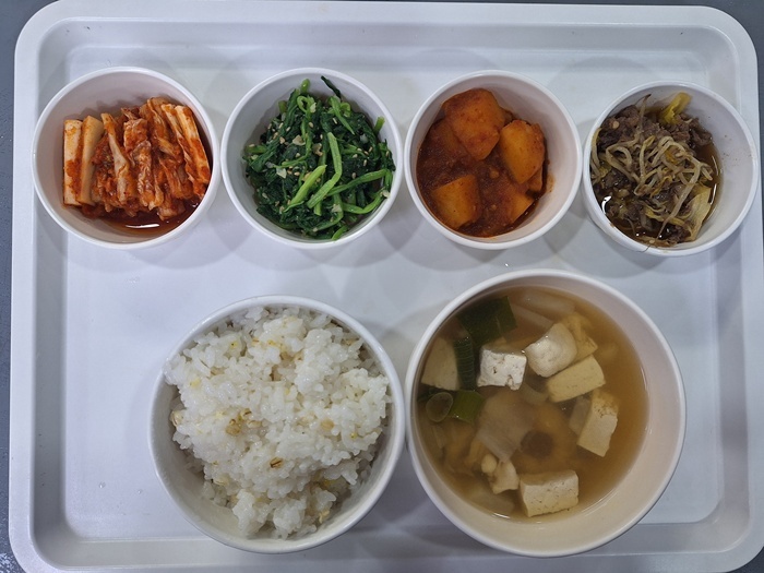 1639384cfb7d94115ba3ebb93c64d62c_1764640