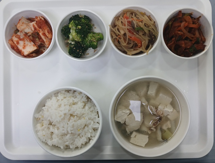 580b81a770133e70a9a9325f25d7af55_1767146