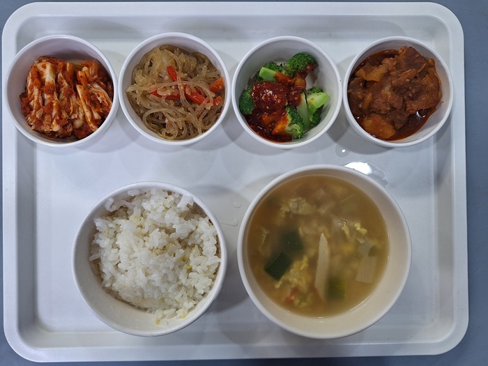 8128c9fa3108c3d8ee00aa6c6b3a017d_1771551