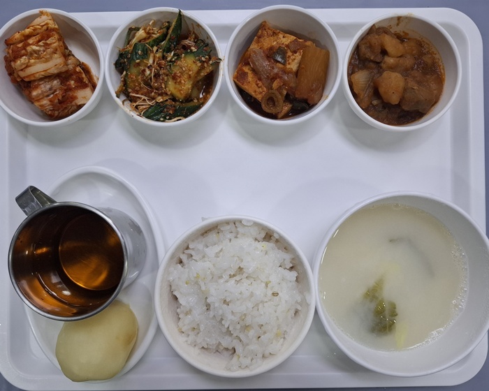 8128c9fa3108c3d8ee00aa6c6b3a017d_1771555