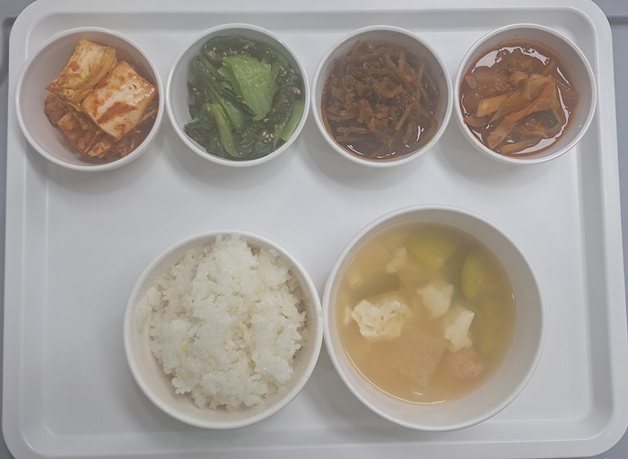 78584b8eb8f4b8a8f9e4fa4e204a585c_1776920